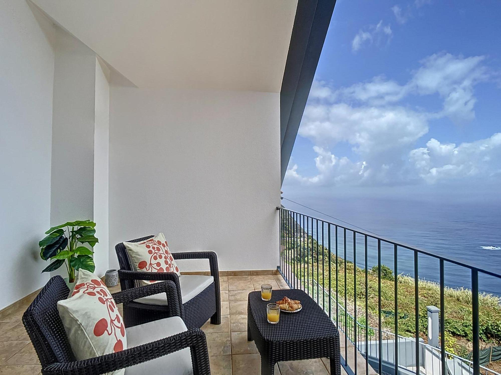 Vinhaticos Villa By Atlantic Holiday Porto Moniz Dış mekan fotoğraf